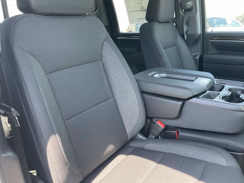 New 2026 GMC Sierra 2500 SLE w/ Preferred Package AWD/4WD image 29