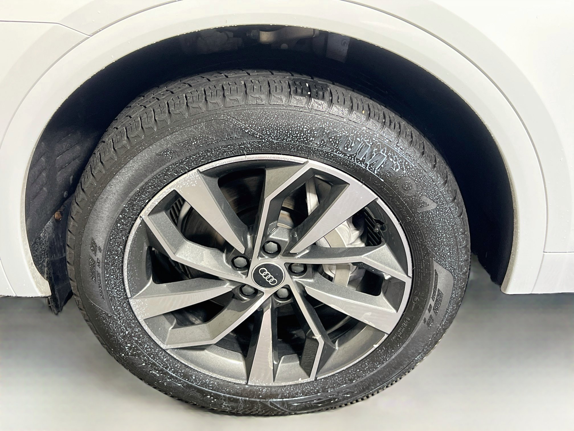 Used 2023 Audi Q5 2.0T Premium w/ Convenience Package AWD/4WD image 13