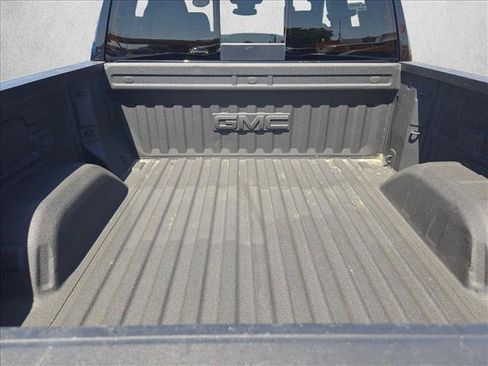 Used 2023 GMC Sierra 1500 Elevation w/ Preferred Package AWD/4WD image 6