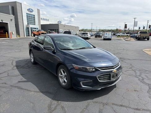 Used 2017 Chevrolet Malibu LS FWD image 1