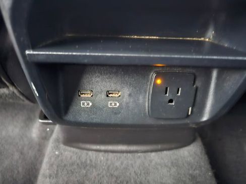 Used 2019 Ford Ranger Lariat w/ FX4 Off-Road Package AWD/4WD image 18