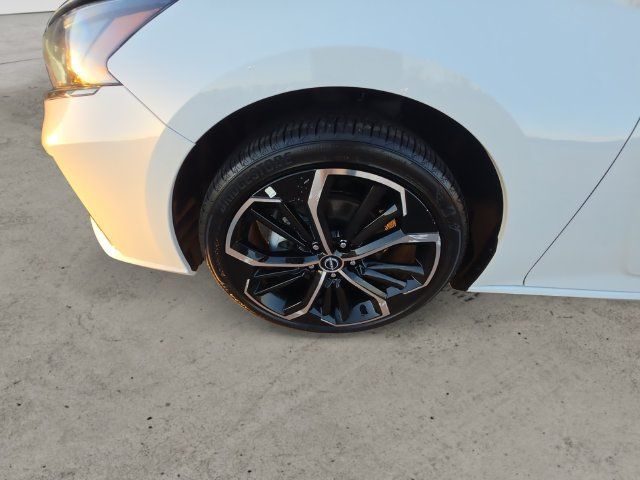 Used 2025 Nissan Altima 2.5 SR AWD/4WD image 9