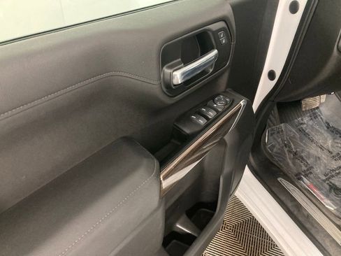 Used 2020 Chevrolet Silverado 1500 RST image 12