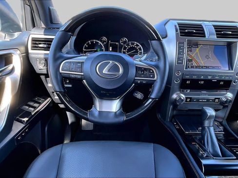 Used 2021 Lexus GX 460 Premium w/ Accessory Package AWD/4WD image 5