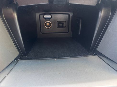 Used 2011 Toyota Camry LE FWD image 21