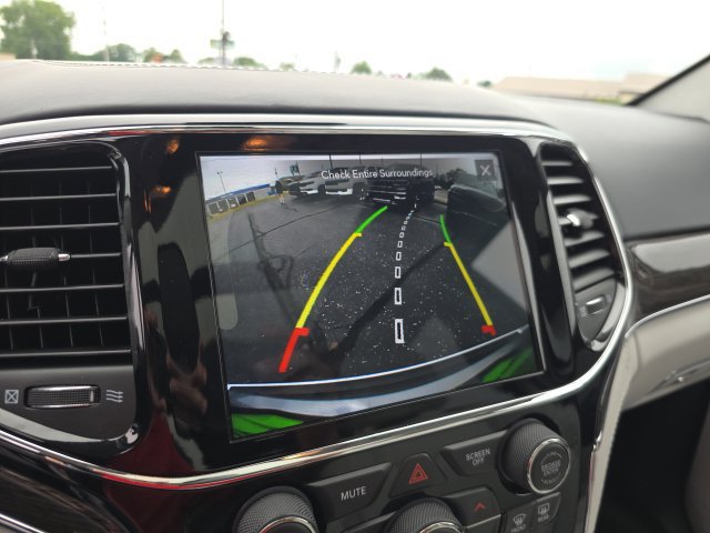 Used 2020 Jeep Grand Cherokee Summit AWD/4WD image 21