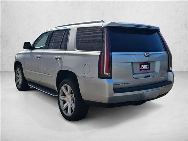 Used 2017 Cadillac Escalade Luxury AWD/4WD image 3