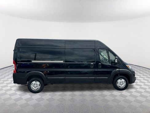 Used 2025 RAM ProMaster 2500 FWD image 4