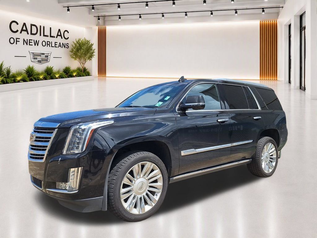 Used 2017 Cadillac Escalade Platinum AWD/4WD image 2