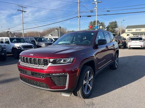 New 2026 Jeep Grand Cherokee Limited image 3