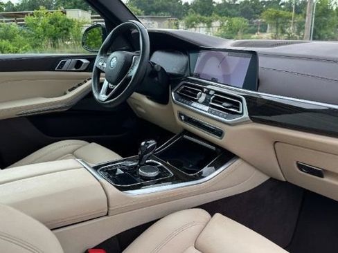 Used 2019 BMW X5 xDrive40i w/ Premium Package 2 AWD/4WD image 10