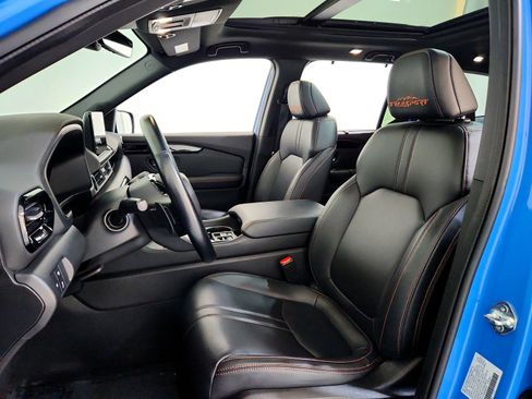 Used 2023 Honda Pilot TrailSport image 9