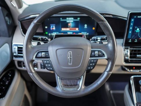 Used 2023 Lincoln Navigator L Reserve AWD/4WD image 29