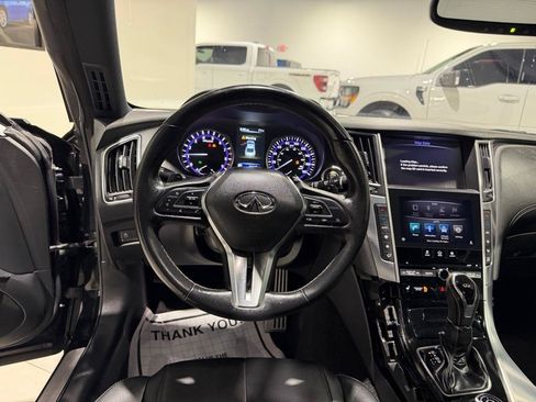 Used 2017 INFINITI Q60 3.0t Sport RWD image 24