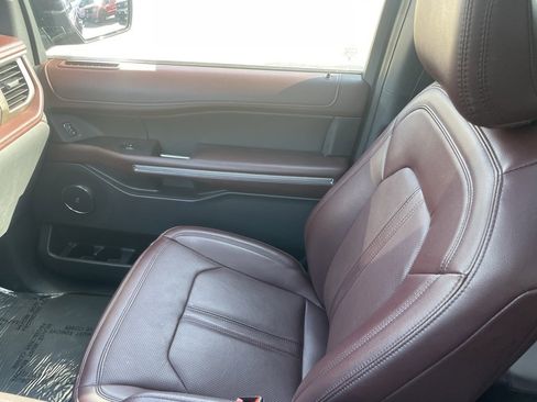 Used 2023 Ford Expedition Limited image 25