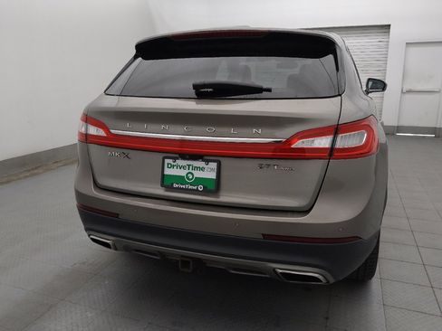 Used 2017 Lincoln MKX Reserve w/ Luxury Package AWD/4WD image 7