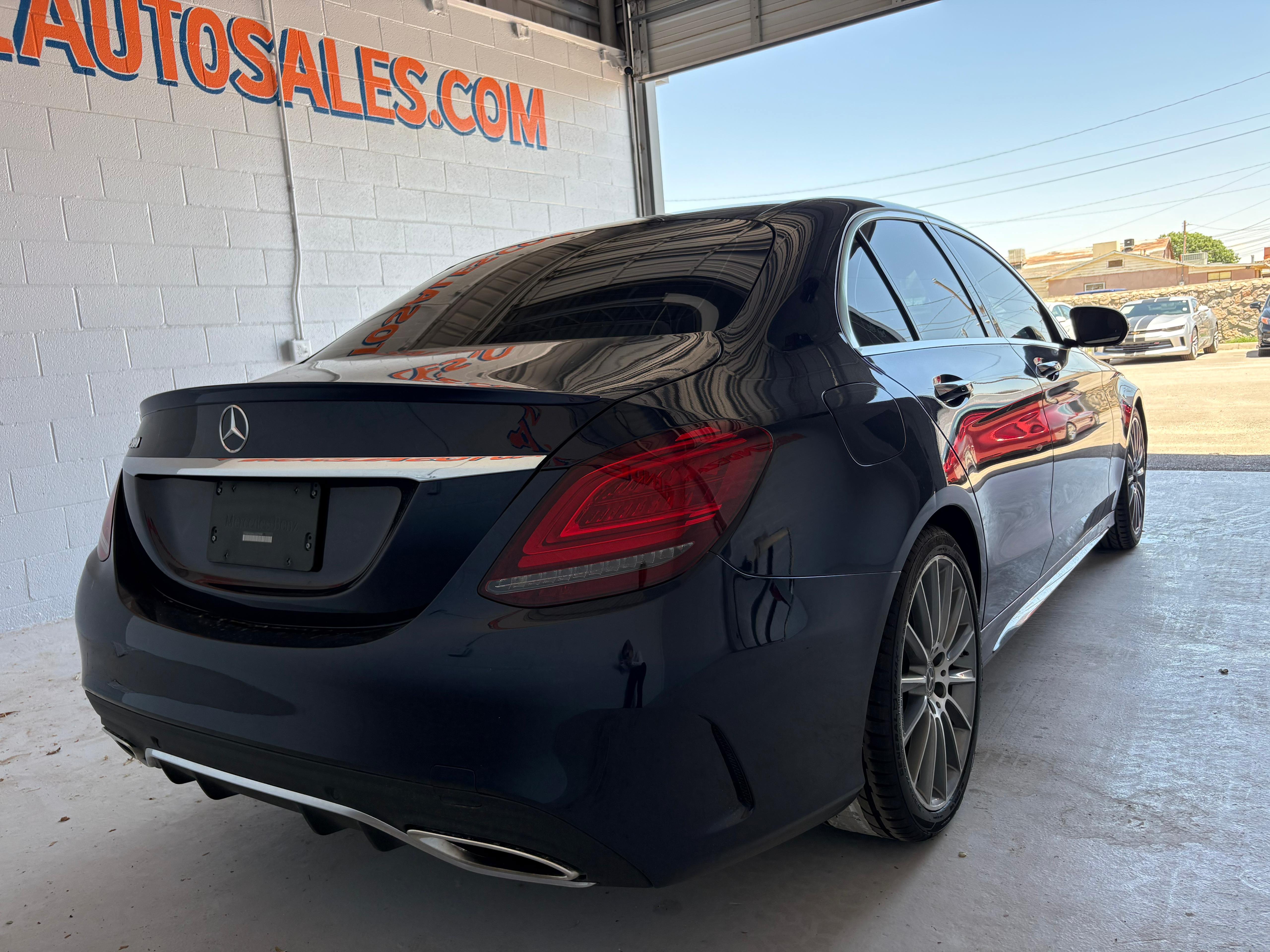 Used 2020 Mercedes-Benz C 300 Sedan image 5