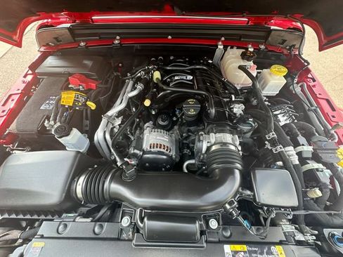 Used 2022 Jeep Gladiator Sport AWD/4WD image 27