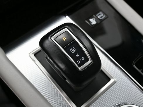 Used 2023 Mitsubishi Outlander SEL image 29