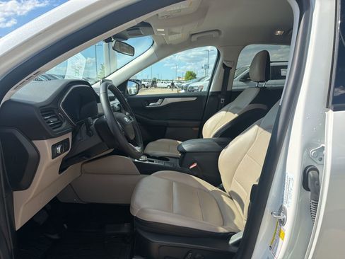 Used 2021 Ford Escape SEL w/ Technology Package image 13