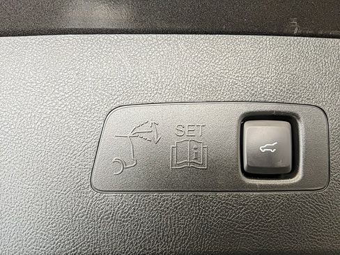 Used 2020 Lincoln Corsair Reserve w/ Equipment Group 201A image 9