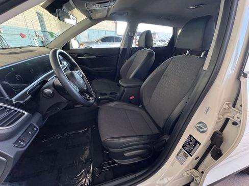 Used 2025 Kia Seltos S image 35