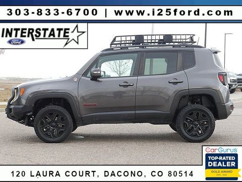Used 2018 Jeep Renegade Trailhawk w/ Cold Weather Group II image 2