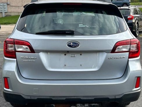 Used 2016 Subaru Outback 2.5i AWD/4WD image 6