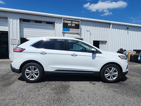 Used 2019 Ford Edge SEL AWD/4WD image 6