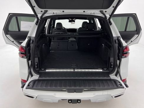 Used 2026 BMW X5 xDrive50e w/ Premium Package AWD/4WD image 7