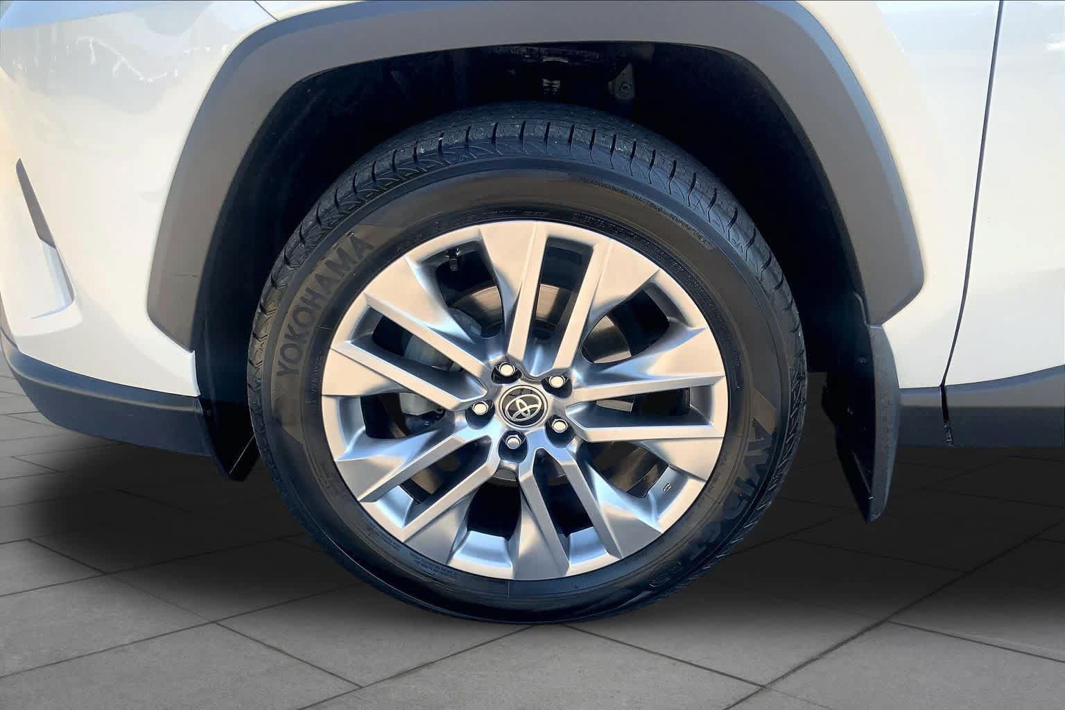 Used 2023 Toyota RAV4 Limited AWD/4WD image 10