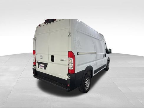 Used 2025 RAM ProMaster 2500 w/ Safety Group FWD image 5