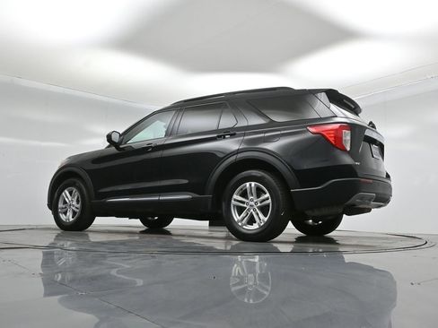 Used 2024 Ford Explorer XLT w/ Equipment Group 202A image 50