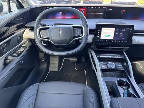 New 2025 Lincoln Nautilus Premier w/ Equipment Group 102A image 24