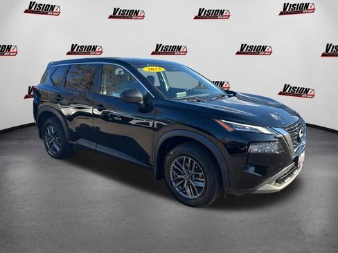 Used 2023 Nissan Rogue S image 3