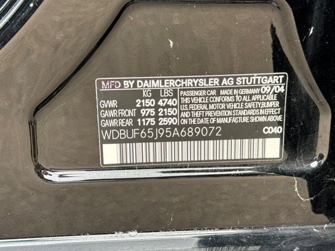 Used 2005 Mercedes-Benz E 320 Sedan image 21