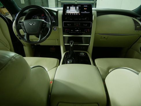 Used 2024 INFINITI QX80 Premium Select image 23