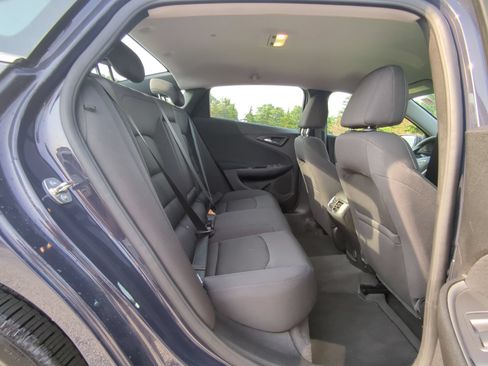 Used 2025 Chevrolet Malibu LT FWD image 10