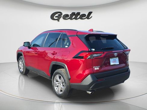 Used 2025 Toyota RAV4 XLE FWD image 7