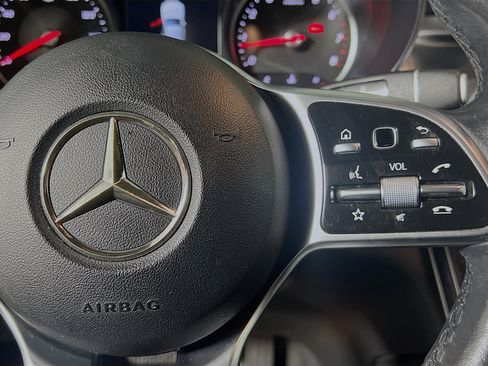 Used 2021 Mercedes-Benz GLC 300 image 20