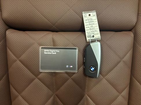 New 2026 BMW X5 xDrive50e image 34