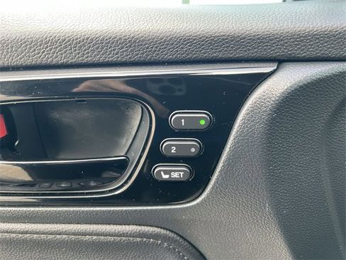 Used 2023 Honda Odyssey Touring image 27