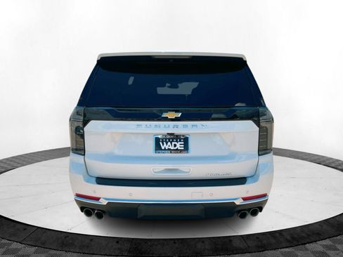New 2025 Chevrolet Suburban Premier image 5