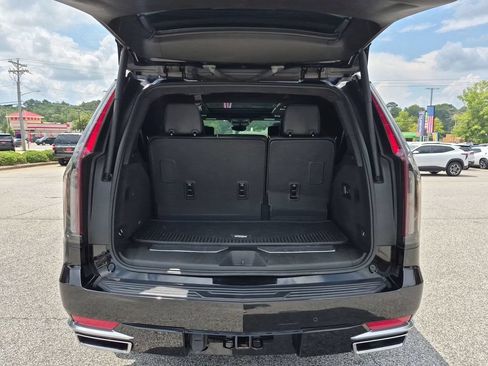 Used 2023 Cadillac Escalade Premium Luxury Platinum AWD/4WD image 32