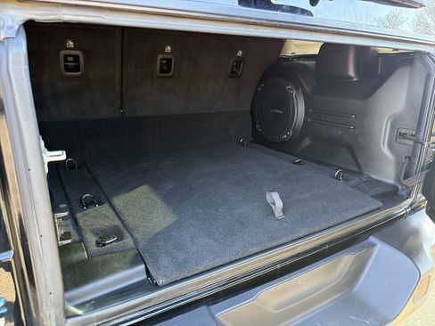 Used 2024 Jeep Wrangler Unlimited AWD/4WD image 30