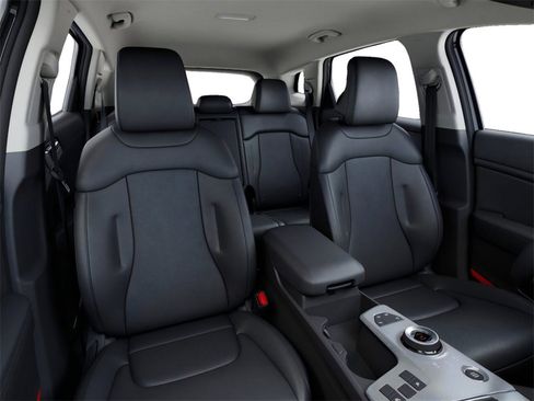 New 2026 Kia Sportage EX image 15