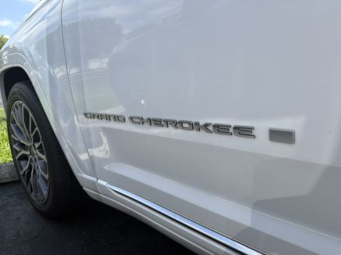 Used 2021 Jeep Grand Cherokee L Summit AWD/4WD image 37