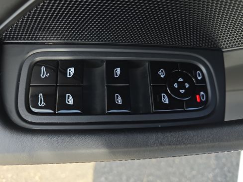 Used 2020 Porsche Panamera GTS image 29