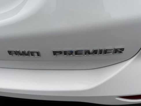 Used 2022 Chevrolet Equinox Premier image 9