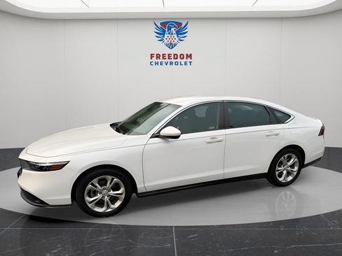 Used 2023 Honda Accord LX image 2